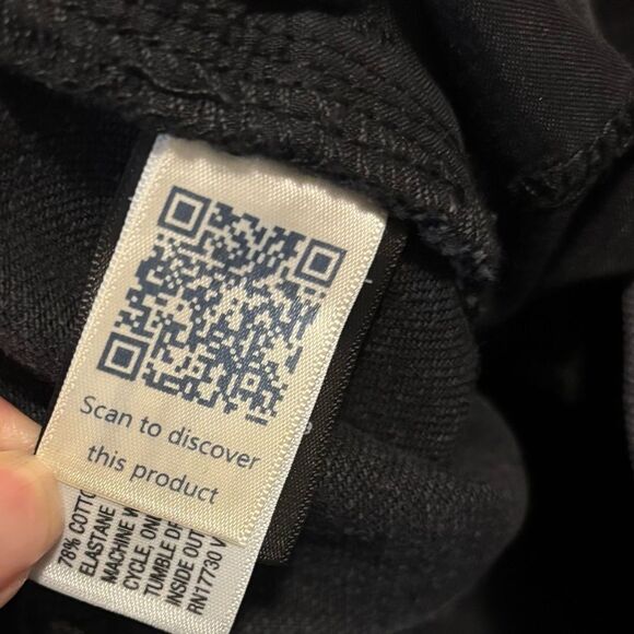 Target Universal Thread High-Rise Flare Jeans -Black Wash Size 16 NEW NWT - Picture 9 of 10